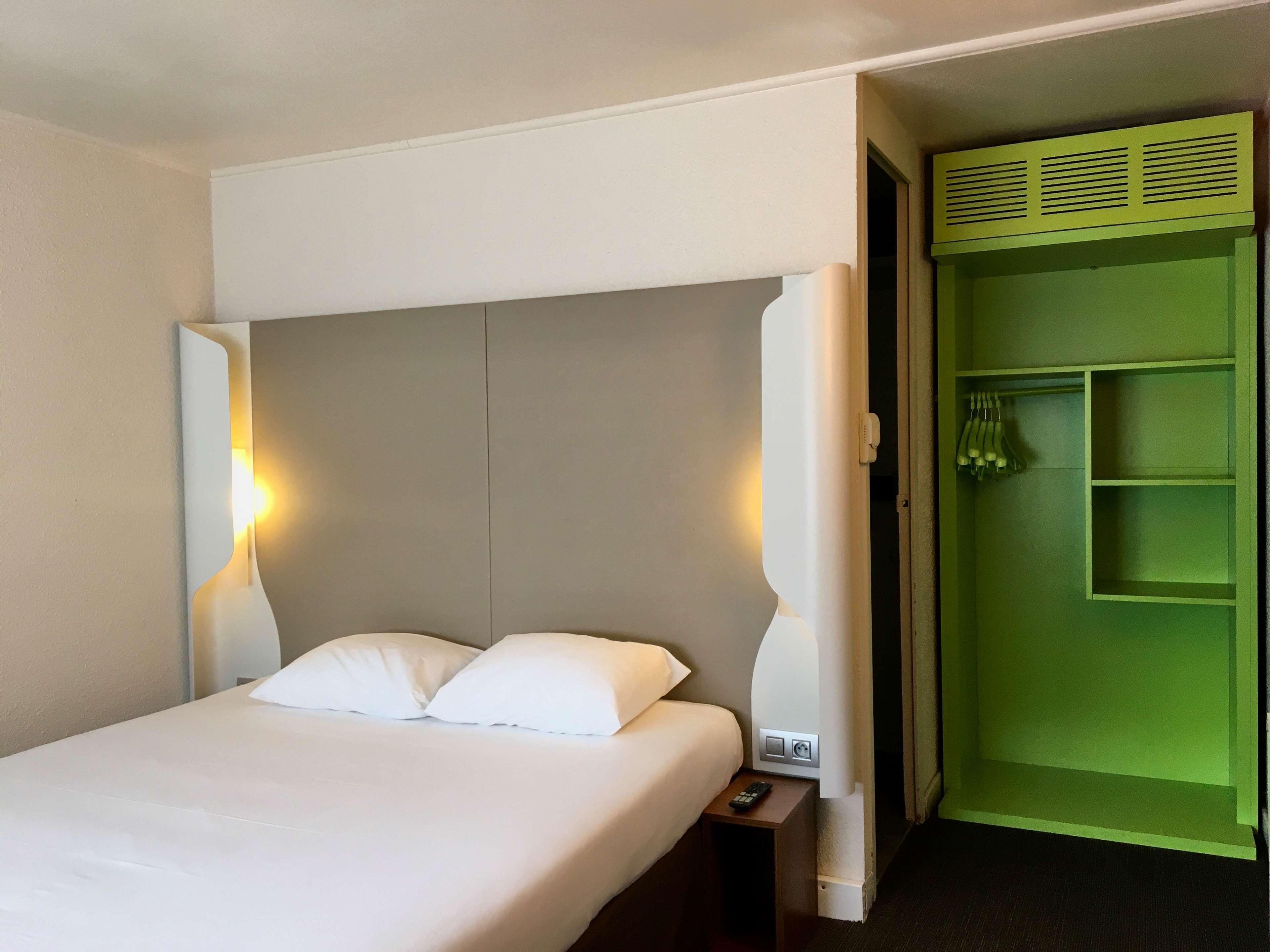 Campanile Aix-Les-Bains Hotel Exterior photo