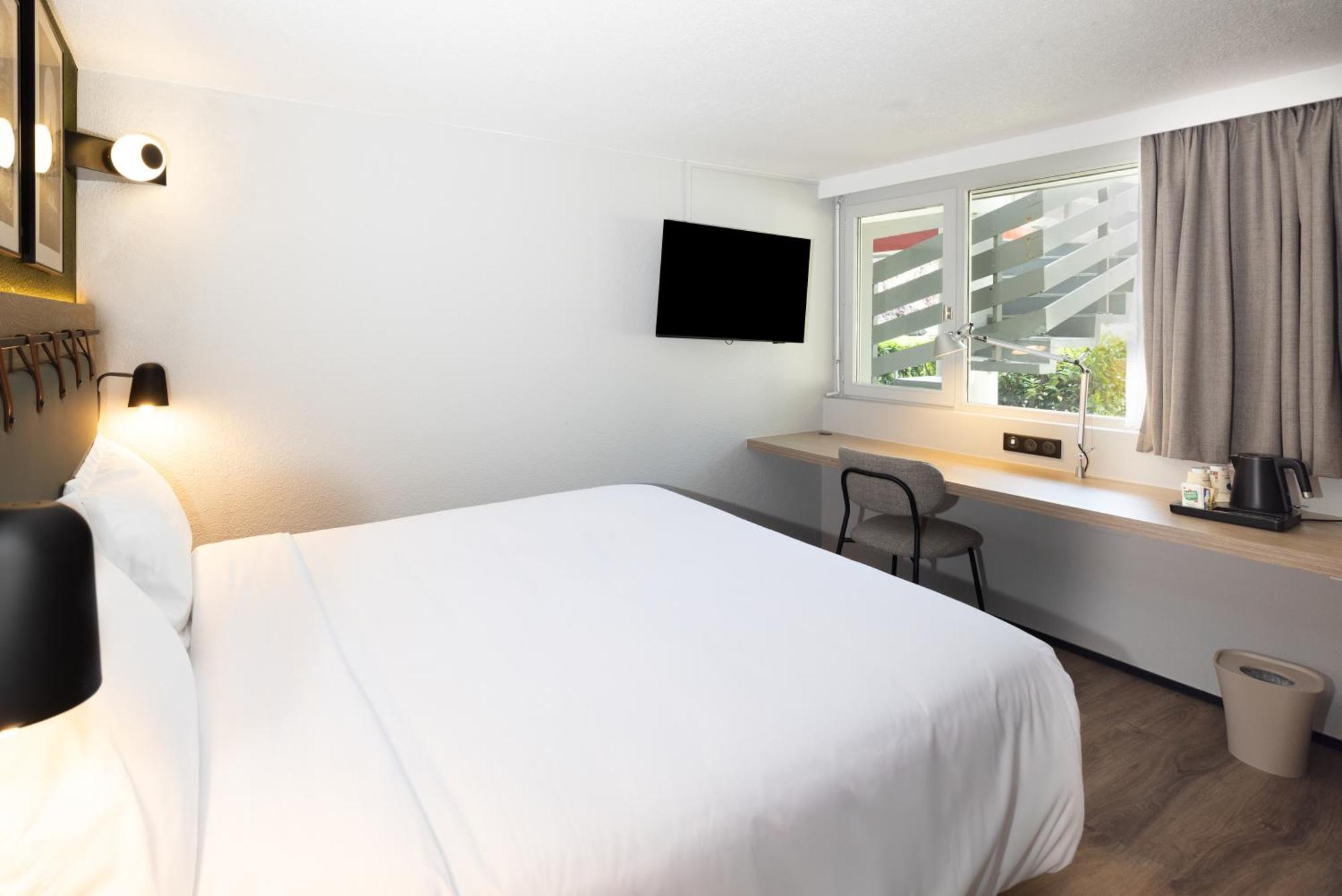 Campanile Aix-Les-Bains Hotel Exterior photo